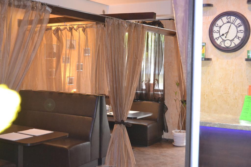 Hotel Yar Harkiv Exterior foto