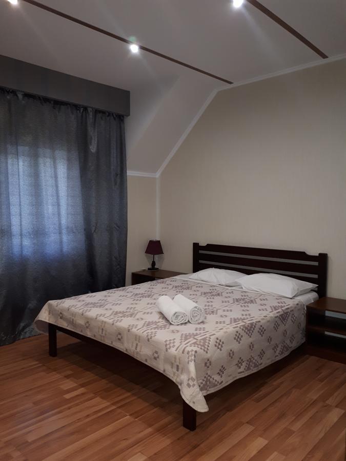 Hotel Yar Harkiv Exterior foto